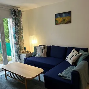 https://provencal-style-home-in-mediterranean-seaside-town.fr-provencehotel.com