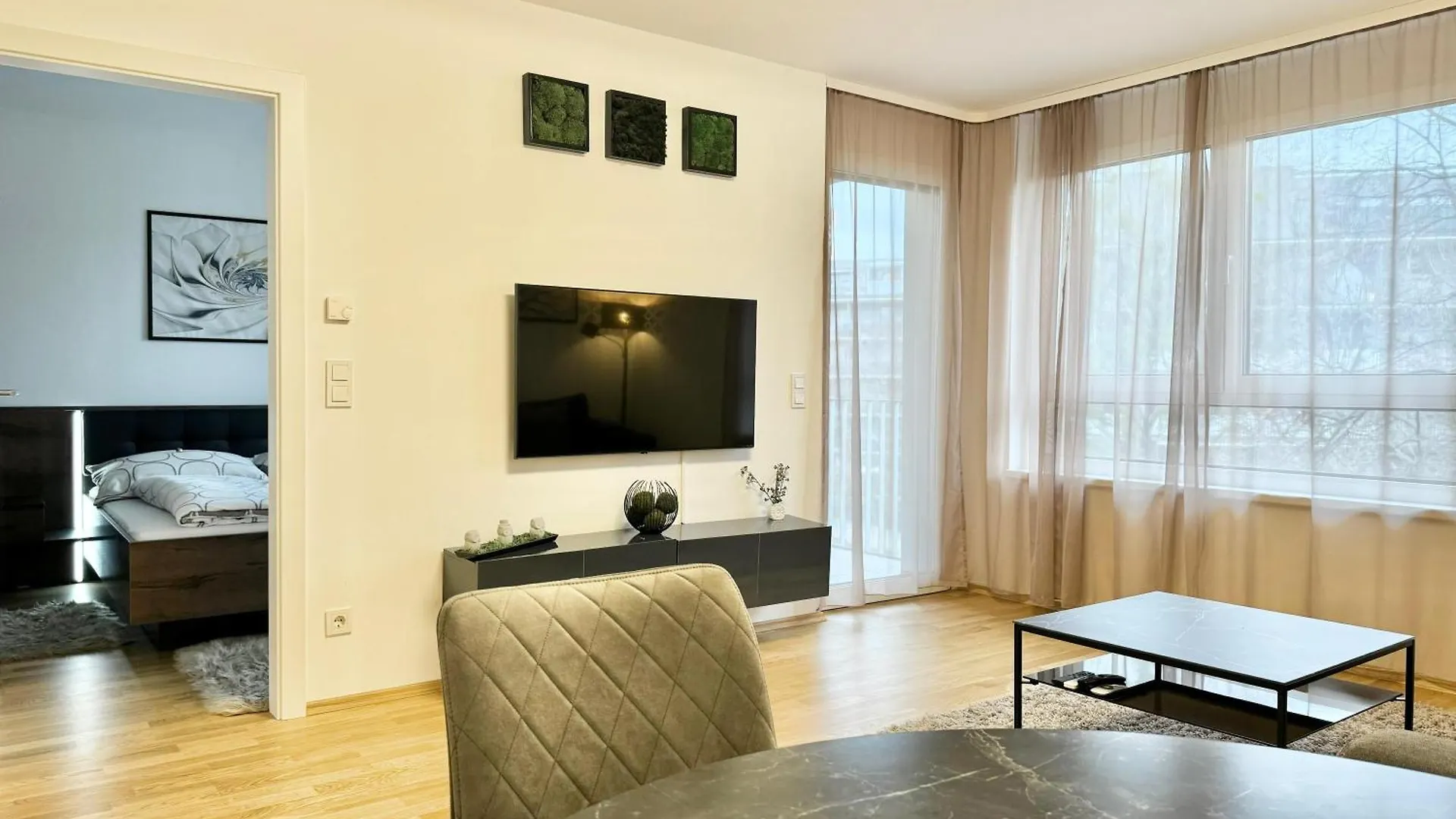 Apartment Ferienwohnung 10 Minutes To The Center, 2 Minutes To The Metro Wien