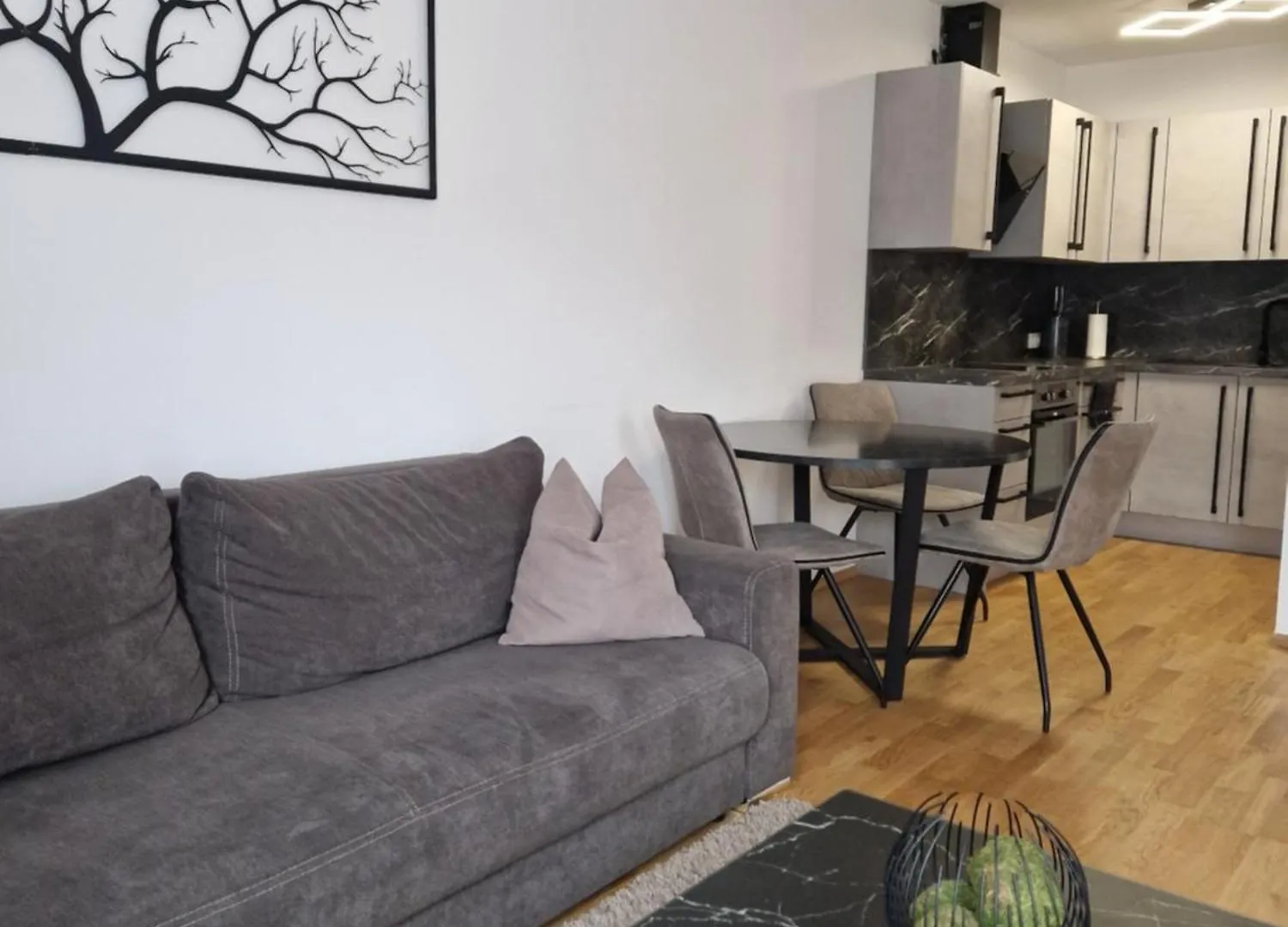 Ferienwohnung 10 Minutes To The Center, 2 Minutes To The Metro Wien
